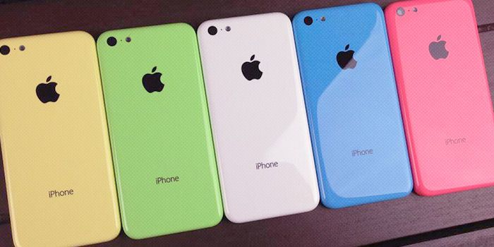 : Невже Apple порадує українців недорогим «яблучним» смартфоном?